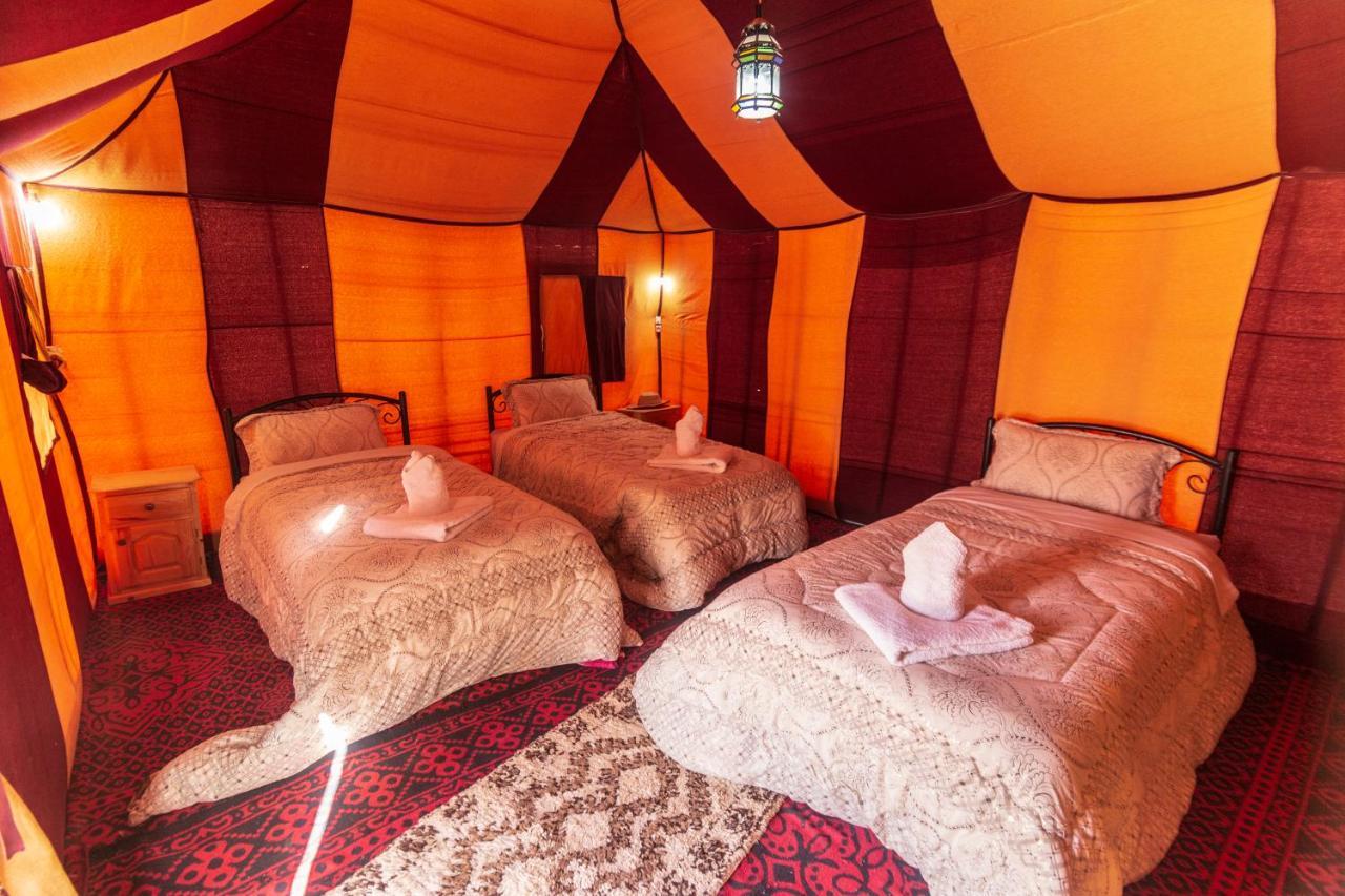 Отель Merzouga Traditional Tents With Heating Экстерьер фото